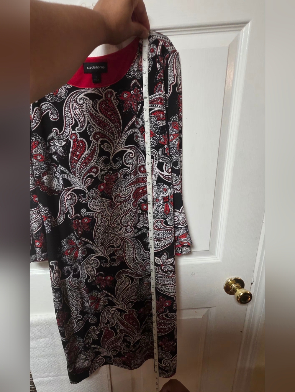 Liz Claiborne Paisley Red and Black Flared Sleeve Size 8 - Picture 4 of 8